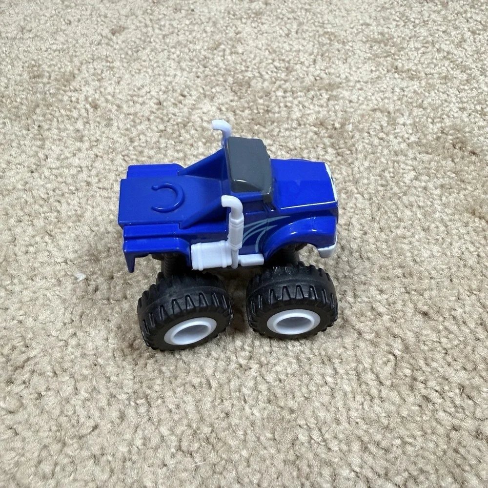 Blaze and the Monster Machines Crusher Truck Mattel 2014 Blue Die-Cast Vehicle